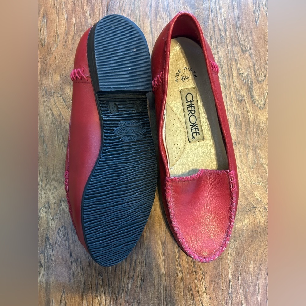 Leather Cherokee Women's Red Loafers - Picture 5 of 5